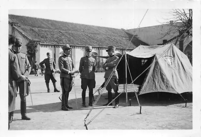17-43D) Fotografia Militare 1933 Verona Cortile Reggimentale Tenda Animata