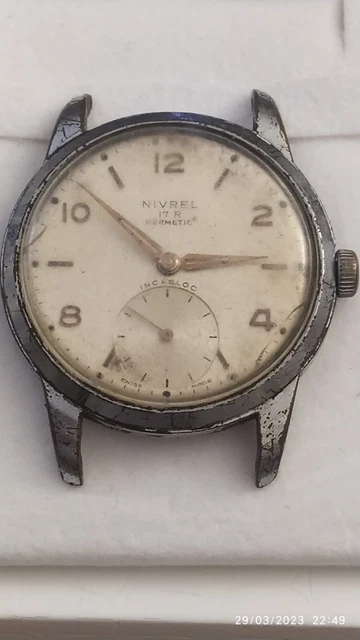 NIVREL 17 RUBINS  ANTI MAGNETIC INCABLOC HERMETIC MILITARE SWISS MADE funziona