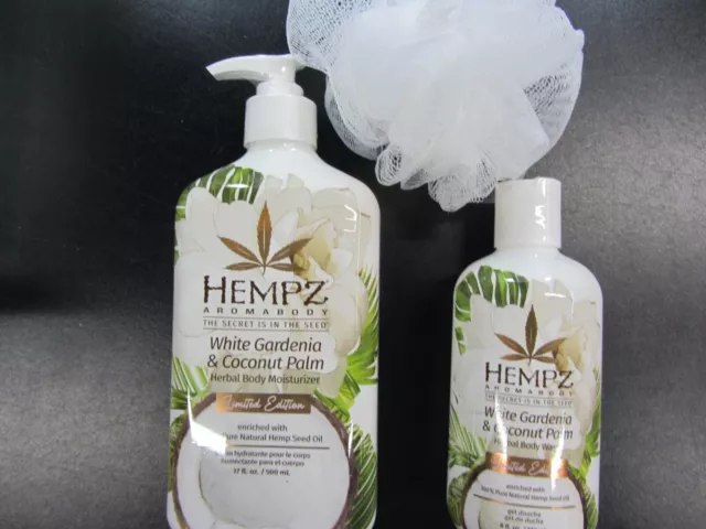 Hempz White Gardenia & Coconut Collection Moisturizer & Body Wash & Pouf Le Hempz White Gardenia & Coconut Collection Moisturizer & Body Wash & Pouf Le