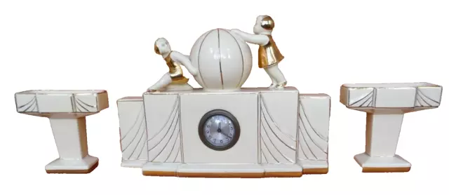 HORLOGE  ODYV N° 35 ART DECO, ENFANTS JOUANT AU BALLON, BLANC et DORE  RARE