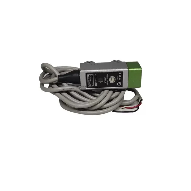 Capteur Photoélectrique OMRON E3S-AR81 - Occasion Mais Fonctionnel, Pour Interrupteur