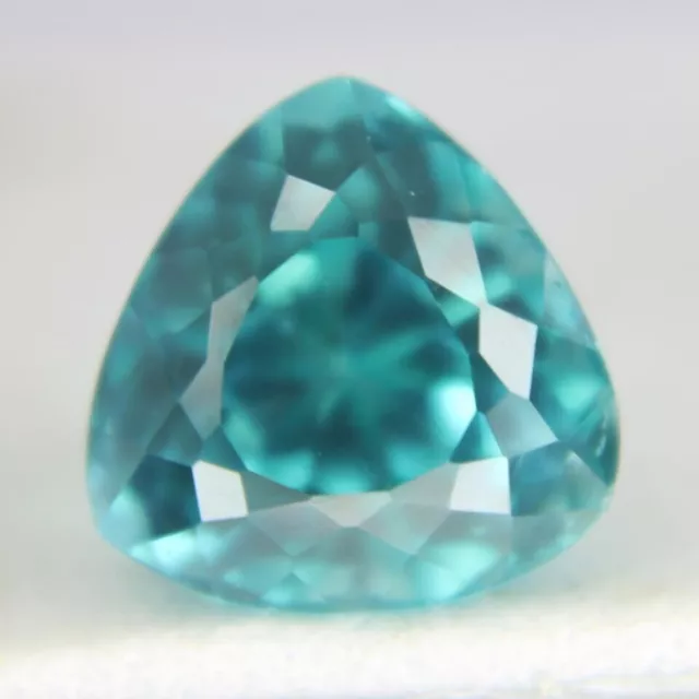 Loose Gemstones Paraiba Blue Green Natural Tourmaline 5.90 Ct Trillion Shape