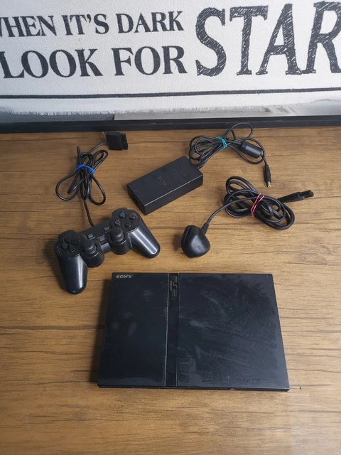 Playstation PS2 Slim SCPH-70003 mit Kabeln & Netzteil
