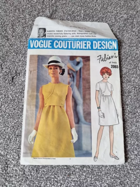 Vogue Couturier Design Sewing Pattern 2065 Dress Size USA 10 B 32.5", W 24" Cut