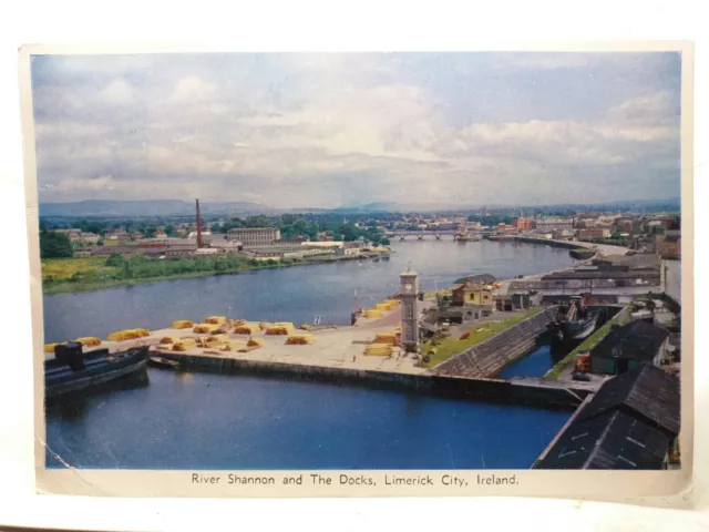 River Shannon and the Docks Limerick City Irland Vintage Postkarte 1961