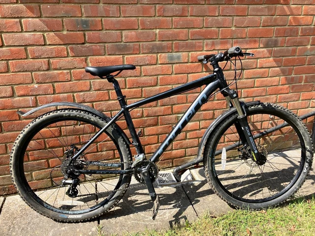 Carrera black mountain bike outlet