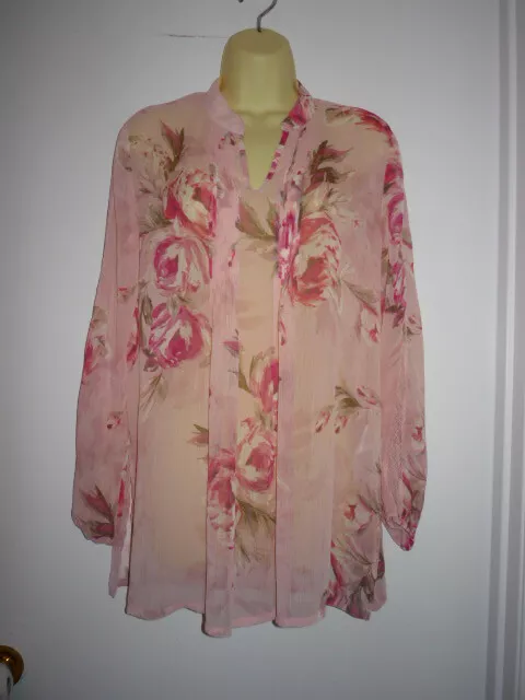 SUSAN GRAVER SHEER TOP-sz SM-LONG SLEEVE-V- NECK-PLEATS-PINK FLORAL-POLYESTER