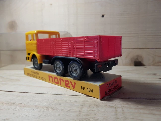 Camion Miniature Mercedes LP2223 Par NOREV – Modèle Réduit De Collection En état D’occasion