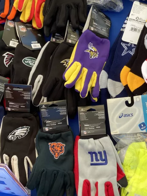 NFL Texting Technology Gloves - Pick Your Team - FREE SHIPPING