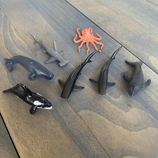 Lot of 7 Vintage Safari Ltd Sea Ocean Creatures - Sharks Whales & Octopus (B6c)