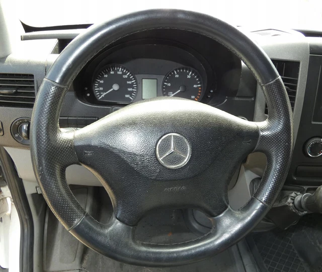 Sprinter 906 Leather 4-Spoke Steering Wheel