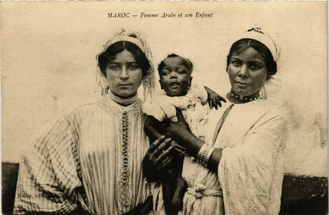 CPA AK Femme Arabe et son Enfant - Types - Folklore MAROC (964024)