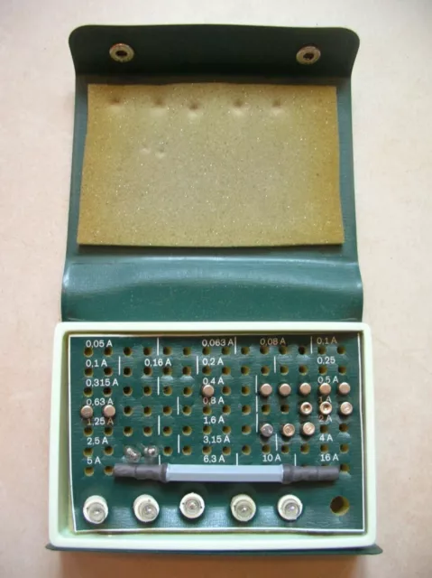 Boîte trousse matériel de rechange fusibles électrique en verre