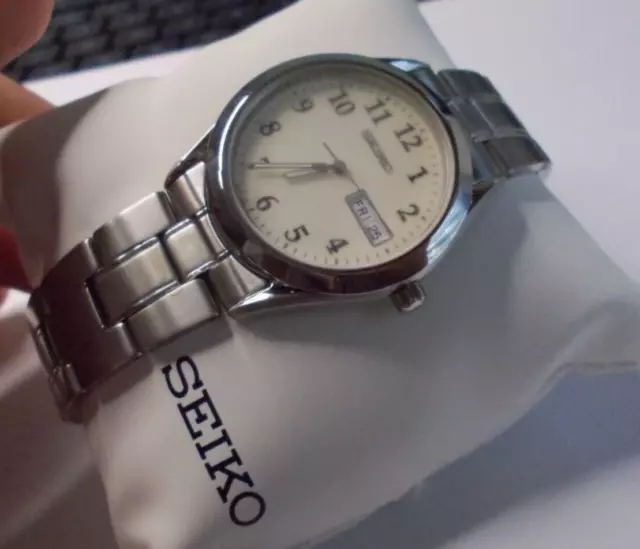 Seiko White Men's Watch - SGG799 New with tag but no box