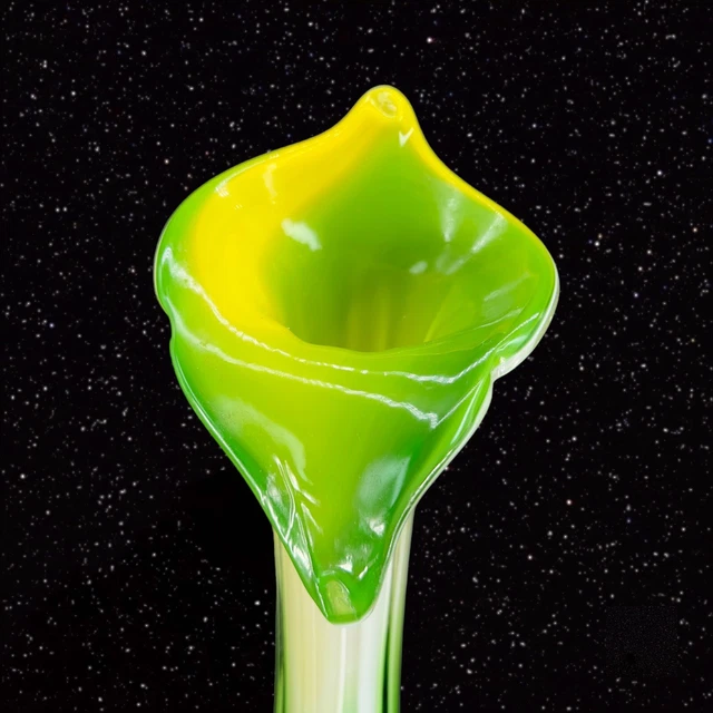 Pier 1 Art Glass Vase Tall Flower Shaped Vase Yellow Green Swung 12”Tall 3.5”W 3
