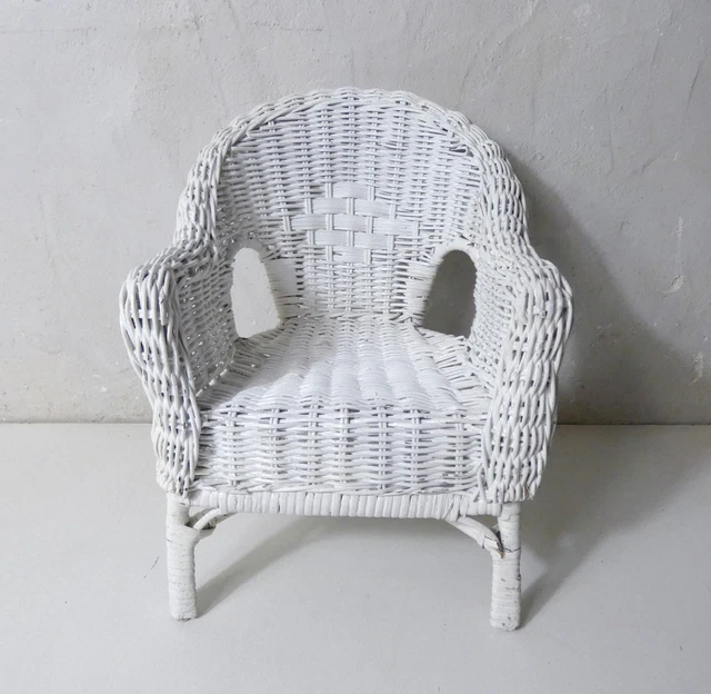 Fauteuil De Poupée En Osier Tressé Blanc – Vintage Et Art Déco
