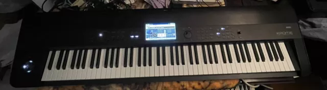Korg Krome 88 Digital Piano Synthesizer Workstation Keyboard Includes Hard Case