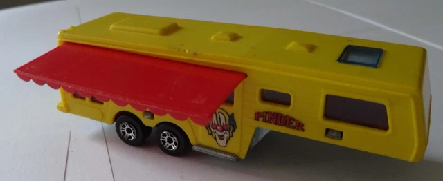 Camping-car Jouet Majorette échelle 1/60 Thème Pinder - Jaune Et Rouge, Occasion