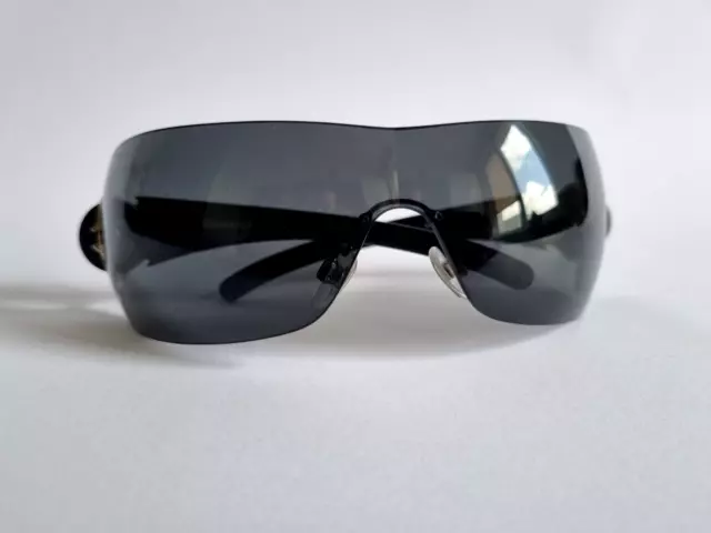Chanel 5511 Sunglasses (Black/Grey - Round - Women)
