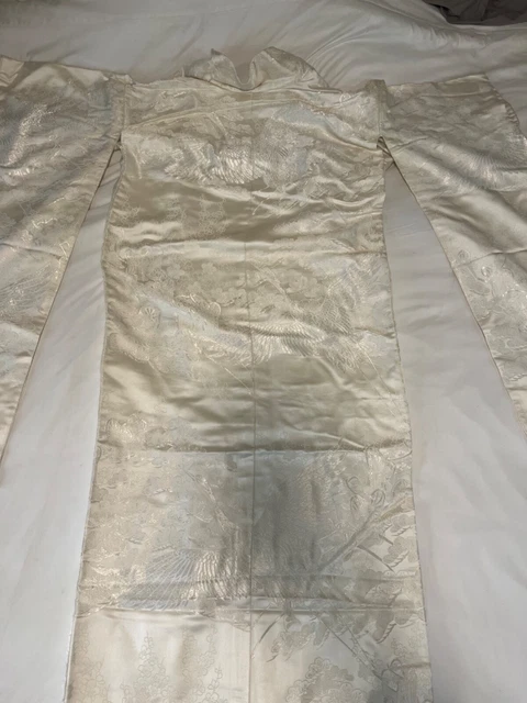 Japanese white silk wedding kimono Uchikake