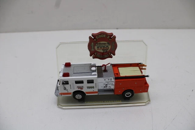 Code 3 Die-Cast Collectible Fire Engine 1/64 Scale Firehouse Expo 98 LTD