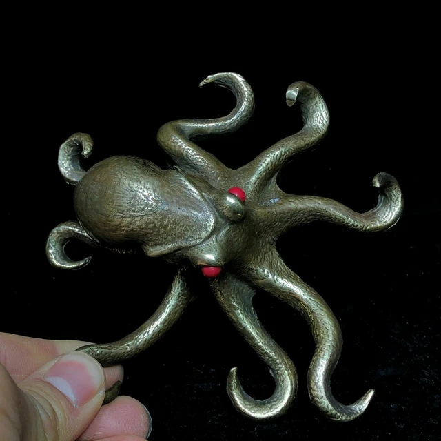 Fengshui Chinese Old Solid Brass Handwork Collectible Octopus Vintage Statue