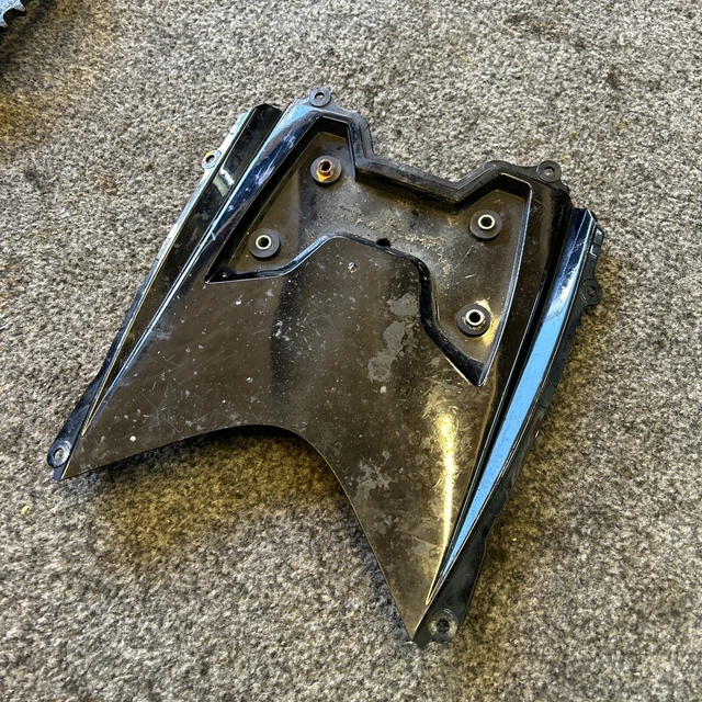 08-09 SUZUKI GSXR600 750 Black REAR BACK TAIL UNDER Tray COWL 63112-37h0 B137