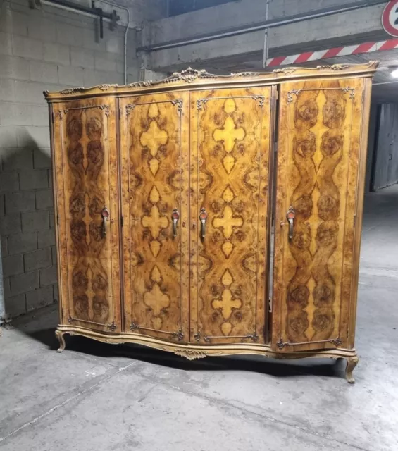 Closet Deco' IN Briar Walnut