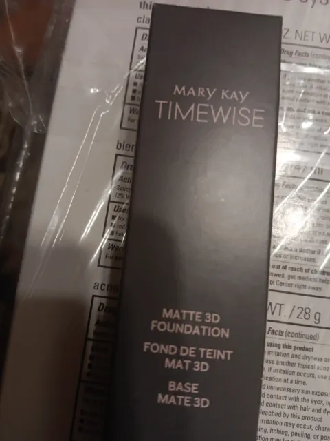 Mary Kay Timewise Matte 3D Foudation Fond De Tent