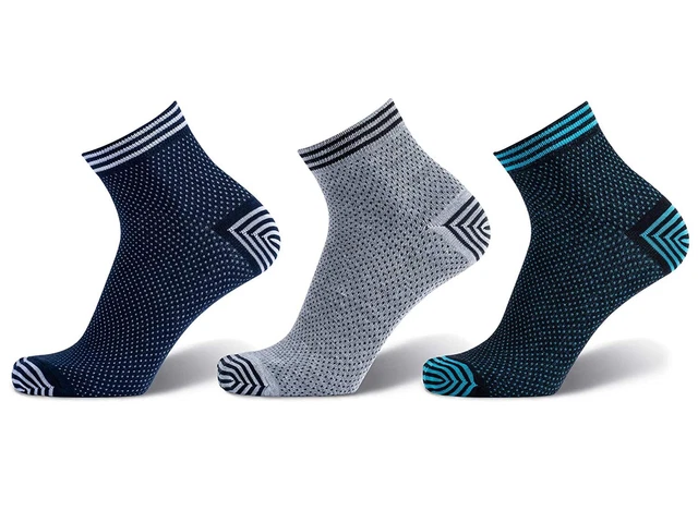 Men Shocks With Ankle Length Cotton Socks Pack of 3 (Multicoloured)