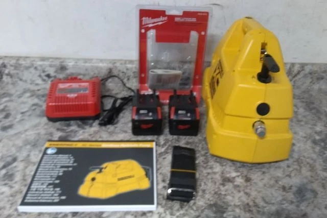 Enerpac XC1202MB 0.5 HP 28V 10,000 Max PSI Battery Operated Hydraulic Pump
