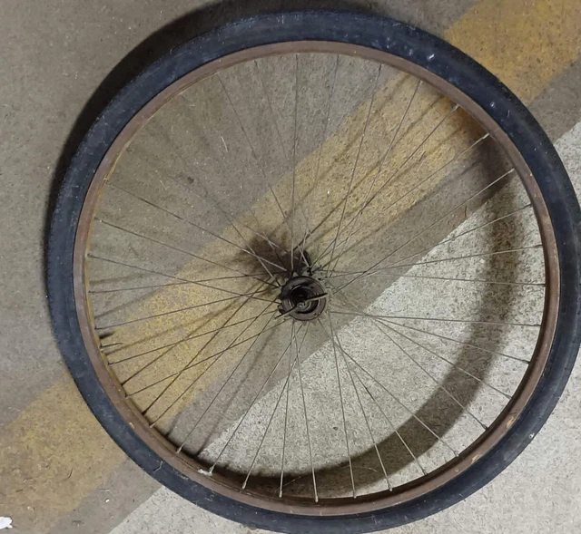 Roue Vélo Ancien Peugeot À VENDRE! - FR