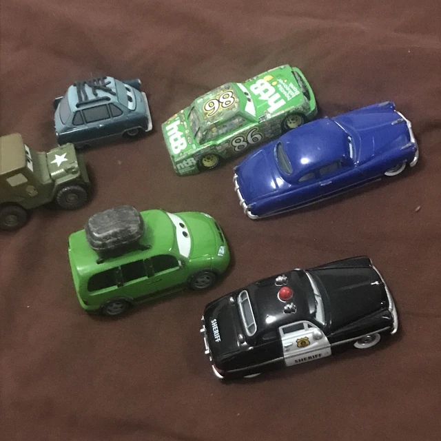 lot de  6 voitures cars disney pixar metal 3