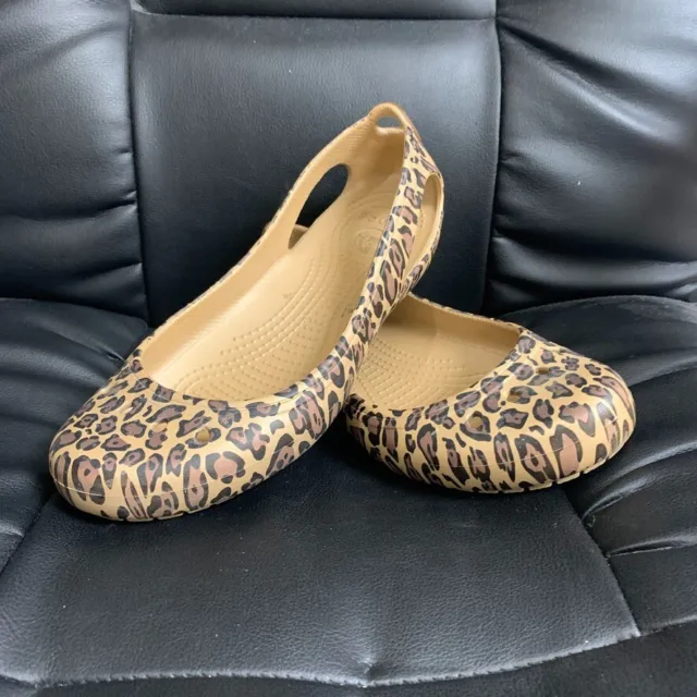 Crocs Women's Kadee Thea Cheetah Slip On Brown Beige Ballet Flats Shoes US Sz 8