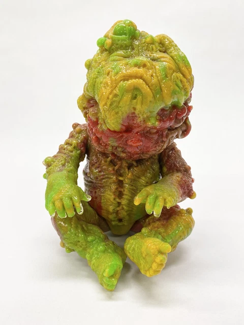 AUTOPSY ZOMBIE STAPLE Baby Miscreation Toys Kaiju Tan Sofubi AZSB 