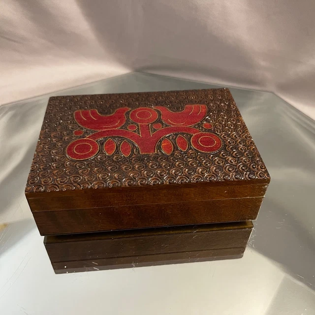 Hand Carved Decorative Wooden Trinket Jewelry Box With Hinged Lid 2 Doves 5"