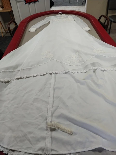 Vintage Love Wedding Dress & Vail