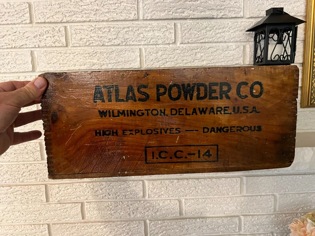 Antique Atlas Powder Wilmington Delaware Giant Gelatin High Explosives crate 2