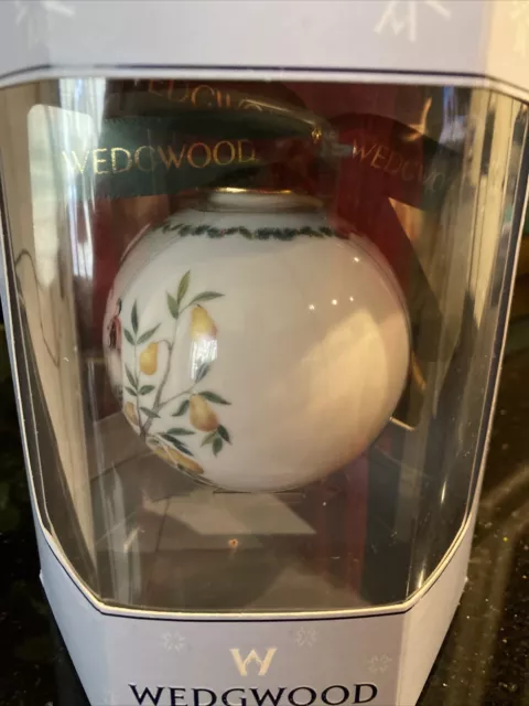Wedgwood TWELVE DAYS OF CHRISTMAS Partridge In A Pear Tree Ball Ornament NIB