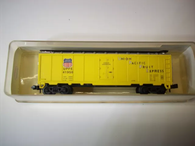 N Scale - Model Power -  40' Reefer, Union Pacific Fruit Express UPFE 41950  NIB