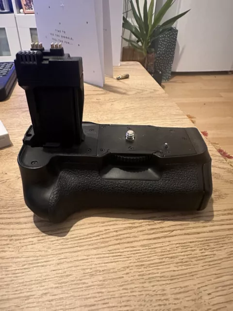 Neewer Battery Grip