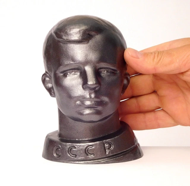 Busto russo sovietico originale del primo astronauta nello spazio Y.Gagarin...