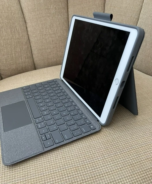 LOGITECH COMBO TOUCH Keyboard Case with Trackpad for iPad Air 3rd