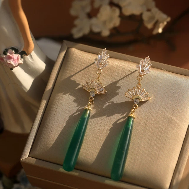 Boucles D'oreilles Clous Chandelier - émail Noir, Goutte Verre Bleu Et Doré - Style Bohème Chic