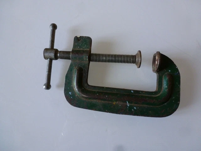 2 Serre-joints Anciens En Acier – Longueur 18 Cm, Mâchoire 15 Cm, Robustes (occasion)