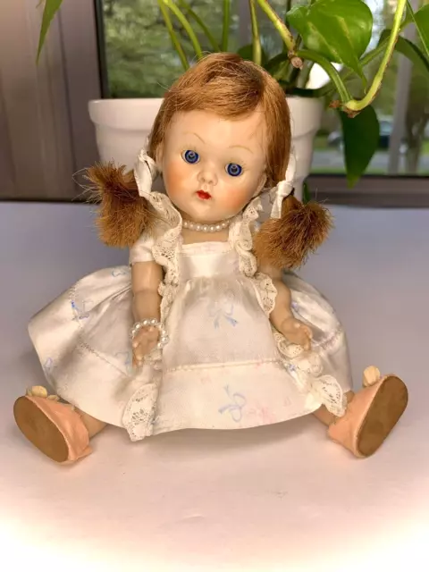 1950s VINTAGE VOGUE TRANSITION TWO-TONE BLUE EYES STRUNG GINNY DOLL TAGGED DRESS