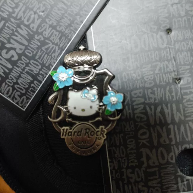 Hard Rock Cafe Hello Kitty Pin Fukuoka