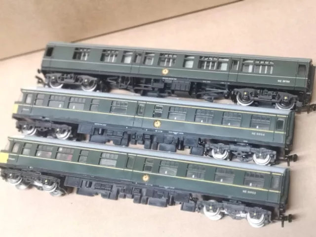 Liliput TRIX 1025 BR Trans Pennine Class 124 2 Car DMU NE 51953 Locomotive 2460