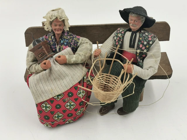 Santons En Terre Cuite Provence Couple Sur Un Banc  San 4