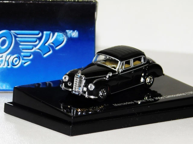 MERCEDES 300 C LIMOUSINE 1955 Beige RICKO 1:18
